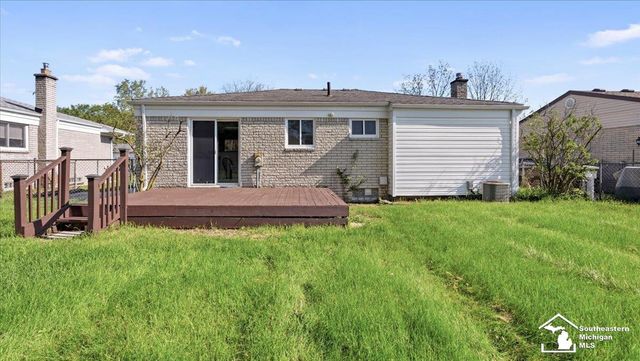 25647 Baker Street, Taylor, MI 48180