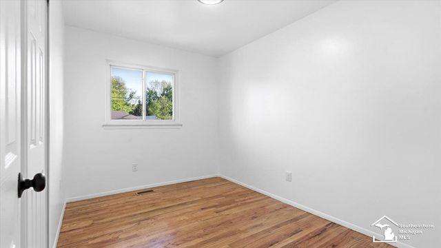 25647 Baker Street, Taylor, MI 48180