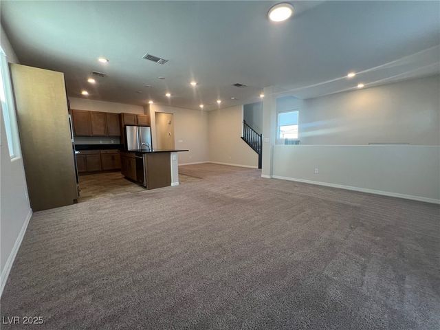 7939 Terra Barossa Street, Las Vegas, NV 89113