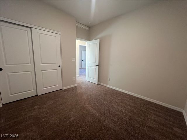 7939 Terra Barossa Street, Las Vegas, NV 89113