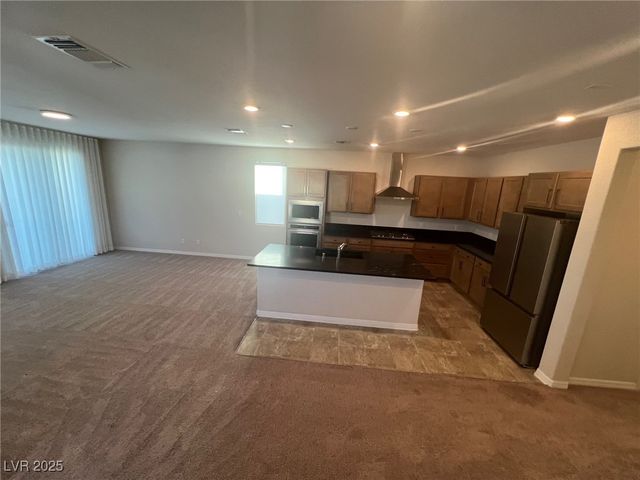 7939 Terra Barossa Street, Las Vegas, NV 89113