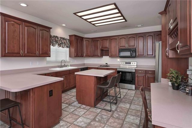 5805 W Chapel Hill Road, Douglasville, GA 30135