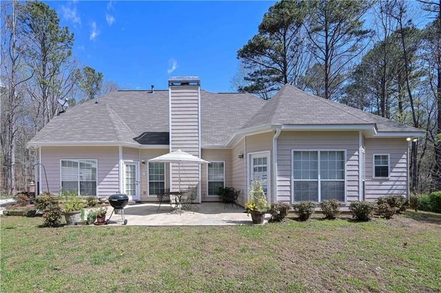 5805 W Chapel Hill Road, Douglasville, GA 30135