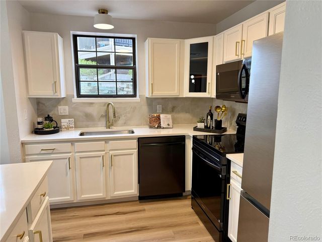 10950 W Florida Avenue 304, Lakewood, CO 80232