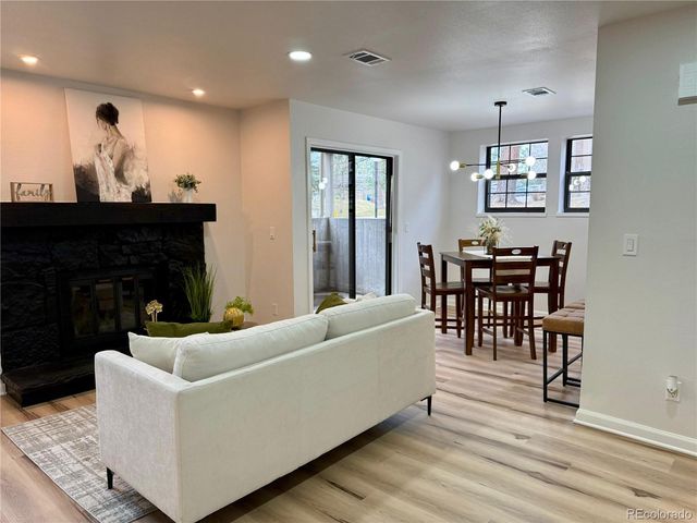 10950 W Florida Avenue 304, Lakewood, CO 80232