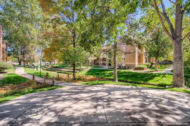 10950 W Florida Avenue 304, Lakewood, CO 80232