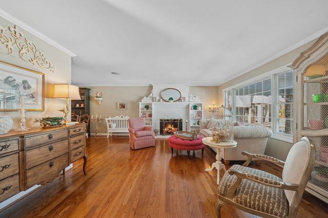 706 Cherry Court, Itasca, IL 60143