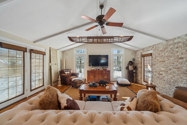 706 Cherry Court, Itasca, IL 60143