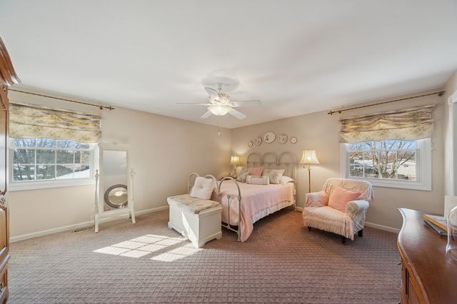 706 Cherry Court, Itasca, IL 60143