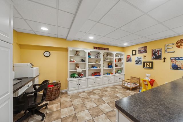 706 Cherry Court, Itasca, IL 60143