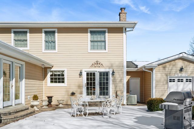 706 Cherry Court, Itasca, IL 60143