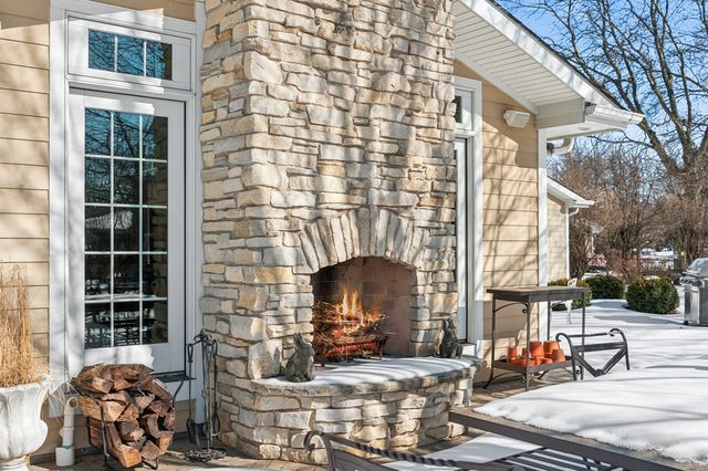 706 Cherry Court, Itasca, IL 60143