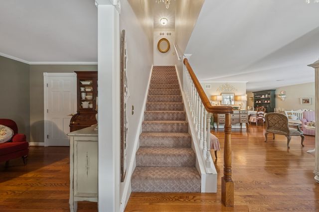 706 Cherry Court, Itasca, IL 60143