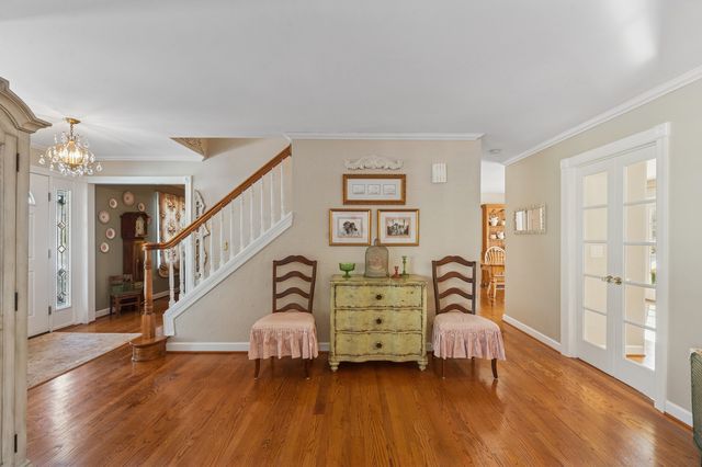 706 Cherry Court, Itasca, IL 60143