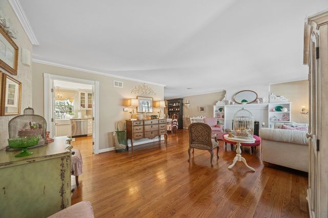 706 Cherry Court, Itasca, IL 60143