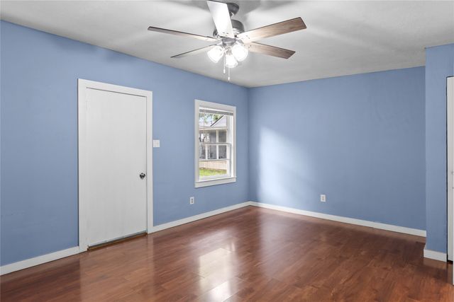 4316 Kenwood Court, Fort Worth, TX 76103