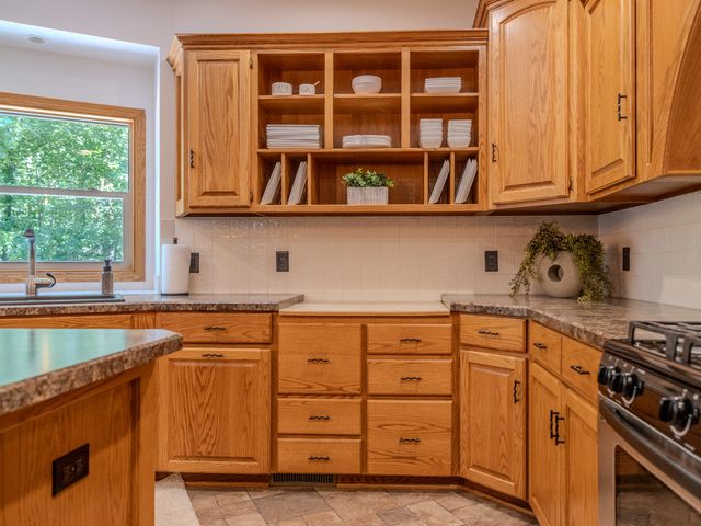 8484 24th Avenue, Jenison, MI 49428