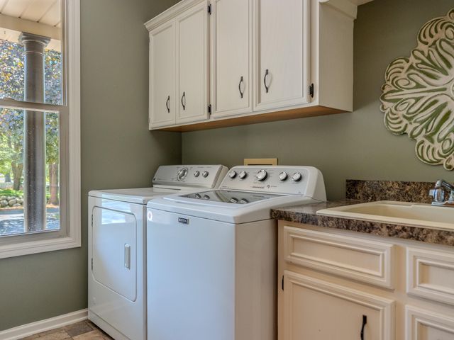 8484 24th Avenue, Jenison, MI 49428