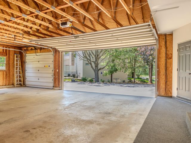 8484 24th Avenue, Jenison, MI 49428