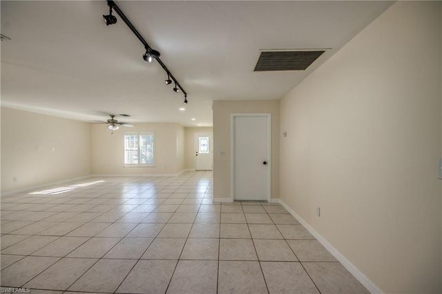 110 SE 13th PL, Cape Coral, FL 33990