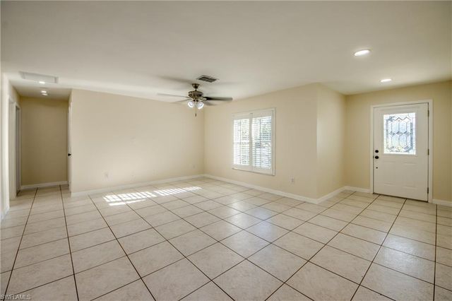 110 SE 13th PL, Cape Coral, FL 33990