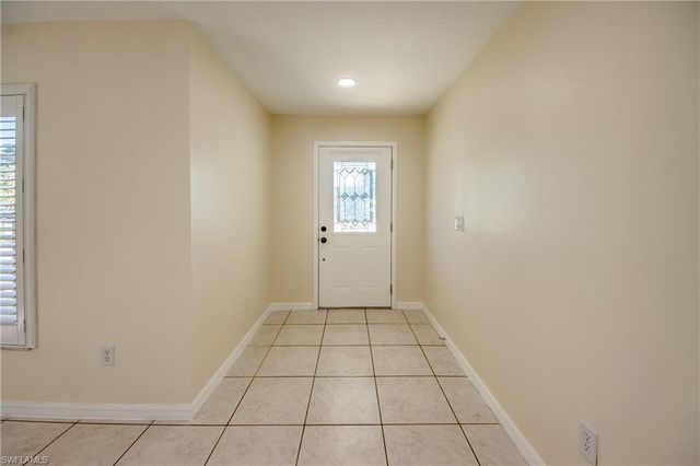 110 SE 13th PL, Cape Coral, FL 33990