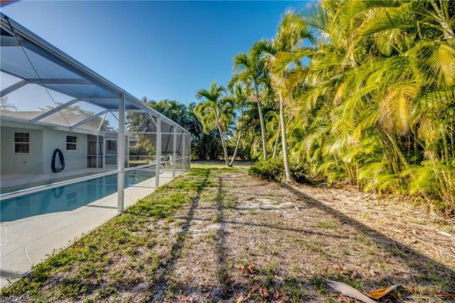 110 SE 13th PL, Cape Coral, FL 33990