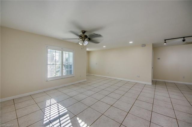 110 SE 13th PL, Cape Coral, FL 33990
