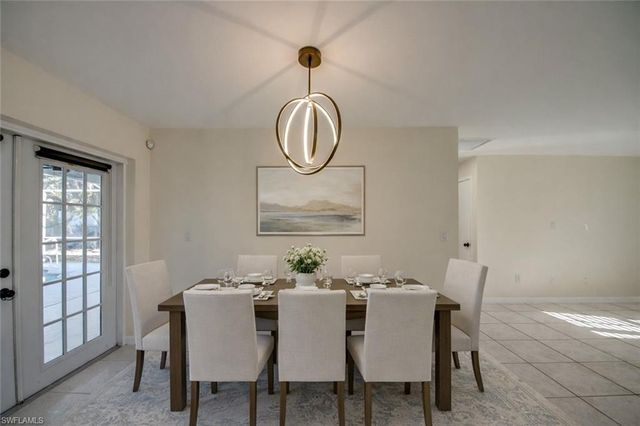 110 SE 13th PL, Cape Coral, FL 33990