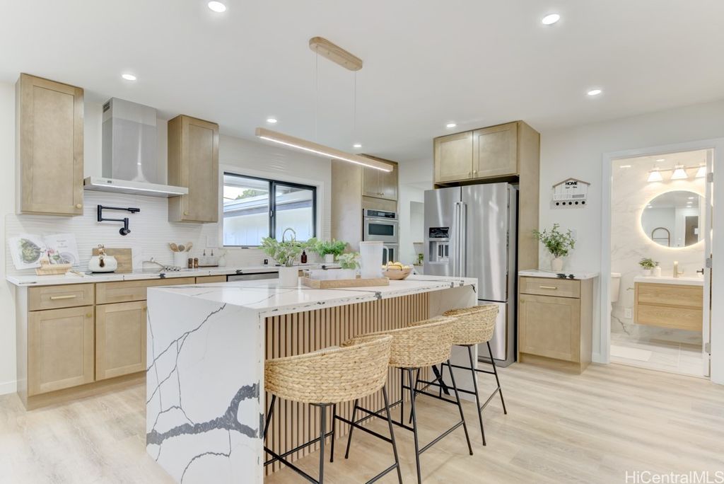 1159 Loho Street, Kailua, HI 96734