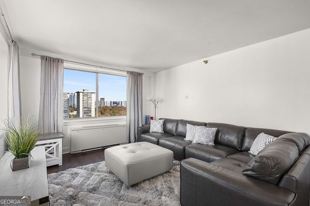 2479 Peachtree Road NE APT 1716, Atlanta, GA 30305