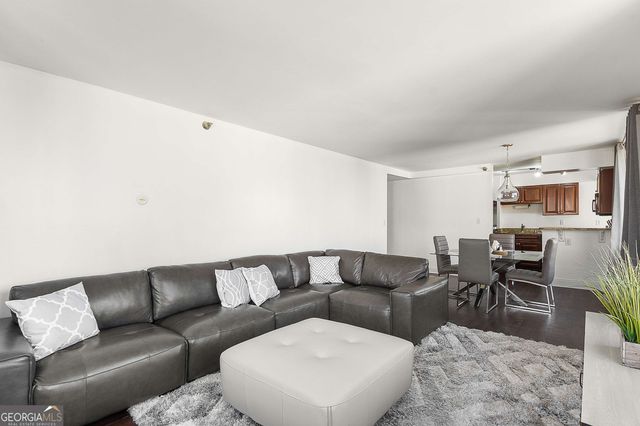 2479 Peachtree Road NE APT 1716, Atlanta, GA 30305