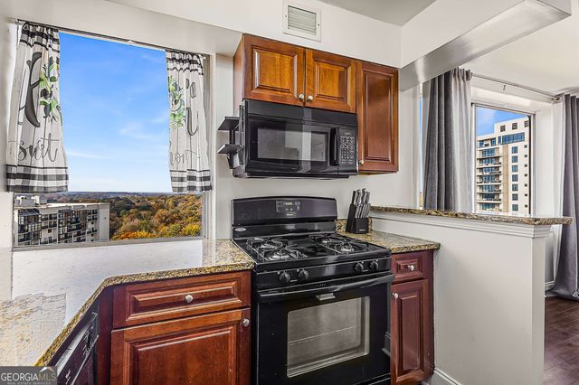 2479 Peachtree Road NE APT 1716, Atlanta, GA 30305