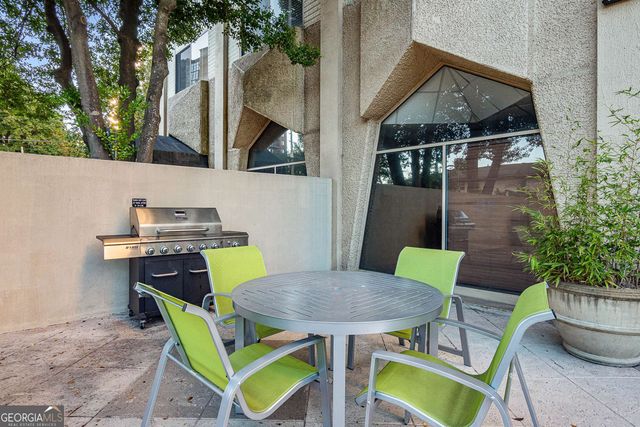 2479 Peachtree Road NE APT 1716, Atlanta, GA 30305