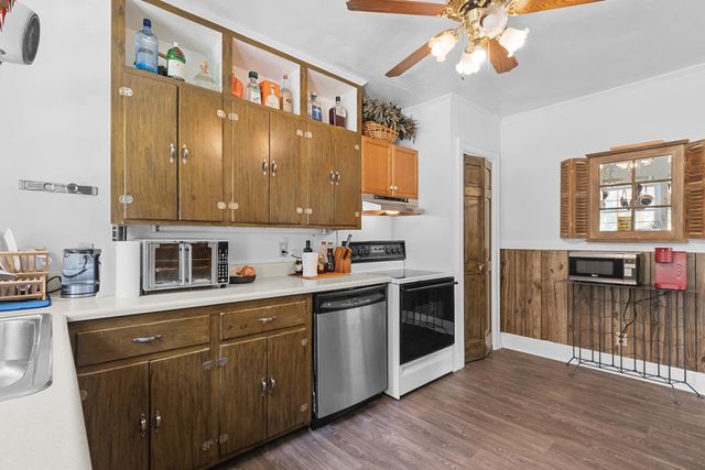 809 N Oakwood Street, Rossville, GA 30741