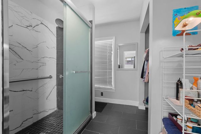 809 N Oakwood Street, Rossville, GA 30741