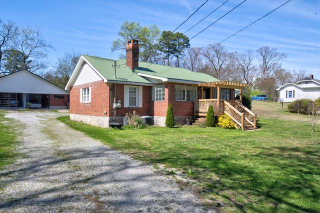 809 N Oakwood Street, Rossville, GA 30741