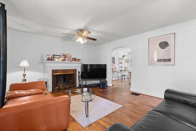 809 N Oakwood Street, Rossville, GA 30741