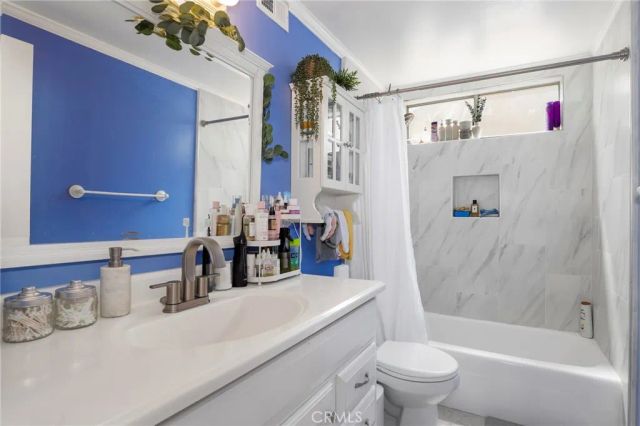 233 Kanan, Oak Park, CA 91377