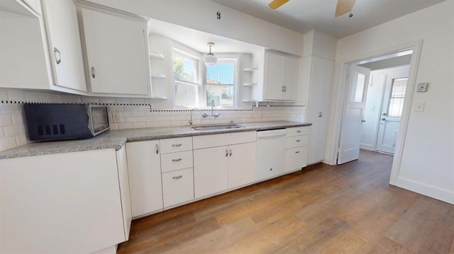 1481 N Adoline, Fresno, CA 93728