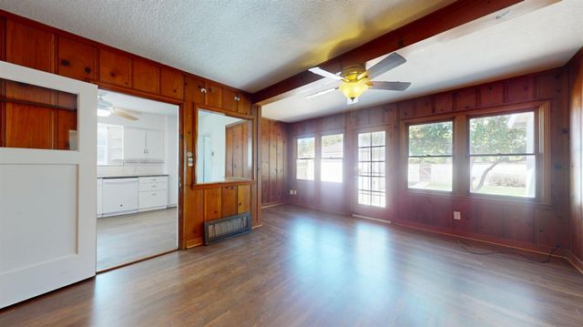 1481 N Adoline, Fresno, CA 93728