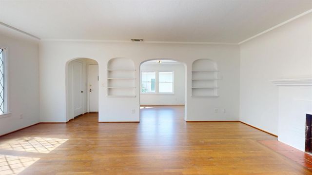 1481 N Adoline, Fresno, CA 93728