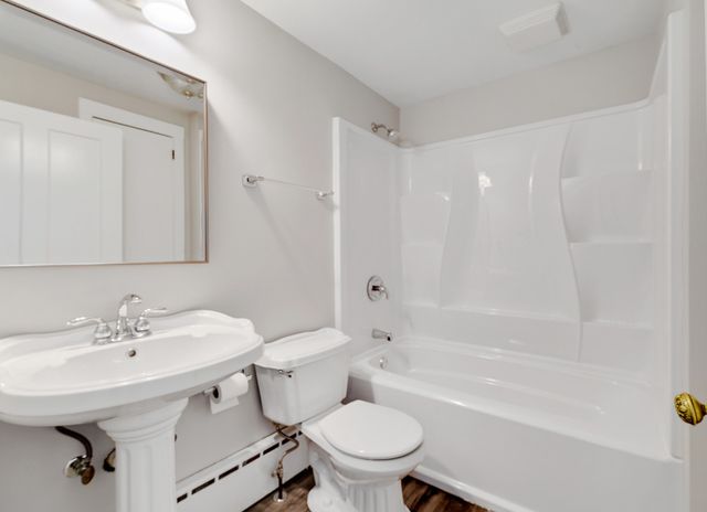 519 N Park Street, Westmont, IL 60559