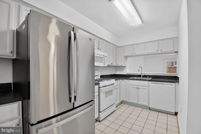 7589 CHRISLAND CV, Falls Church, VA 22042
