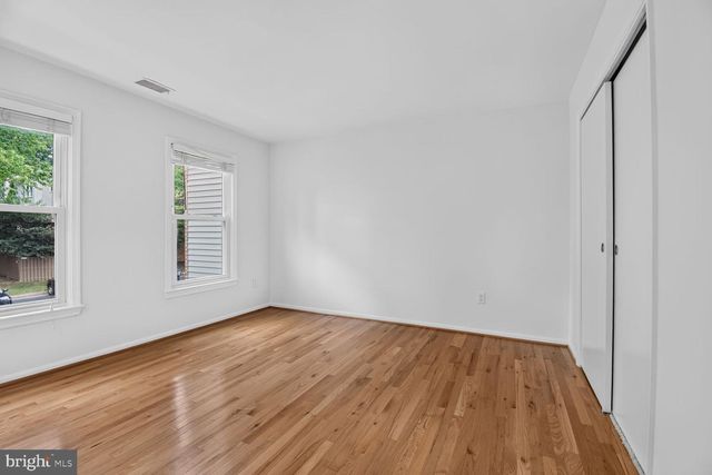 7589 CHRISLAND CV, Falls Church, VA 22042