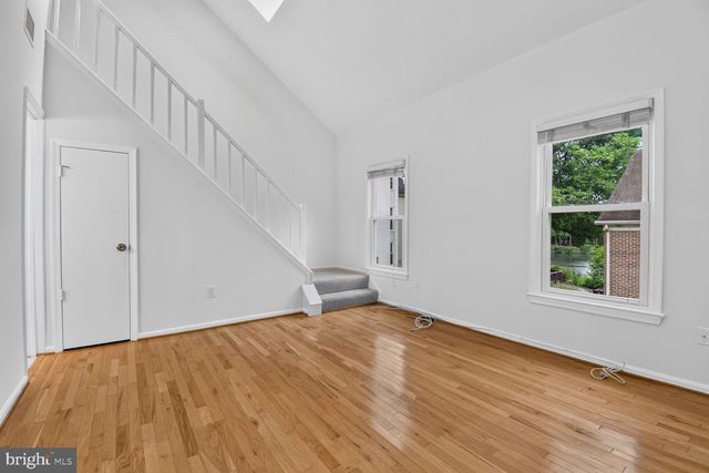 7589 CHRISLAND CV, Falls Church, VA 22042