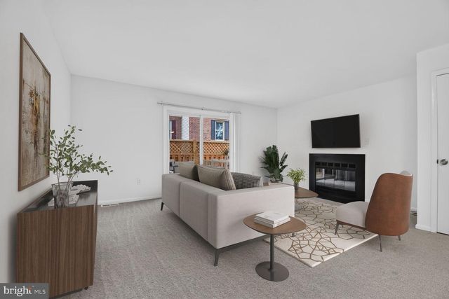 7589 CHRISLAND CV, Falls Church, VA 22042