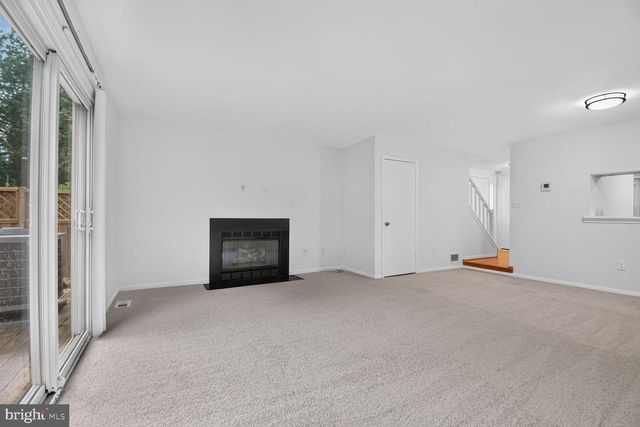 7589 CHRISLAND CV, Falls Church, VA 22042