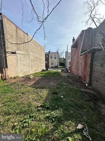 2305 W SERGEANT ST, Philadelphia, PA 19132