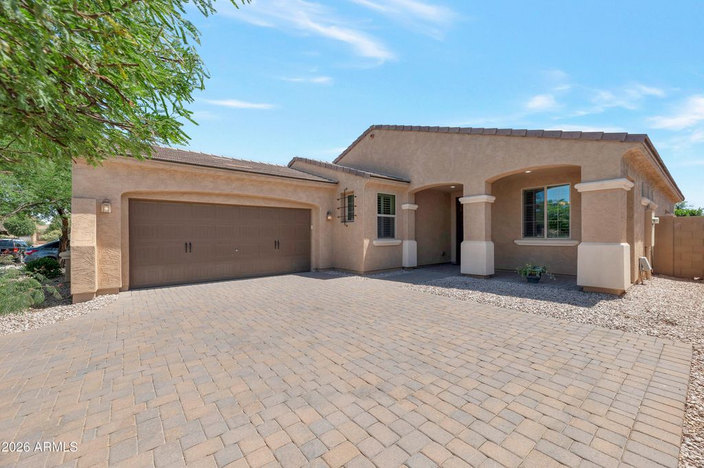 14363 W DESERT FLOWER Drive, Goodyear, AZ 85395